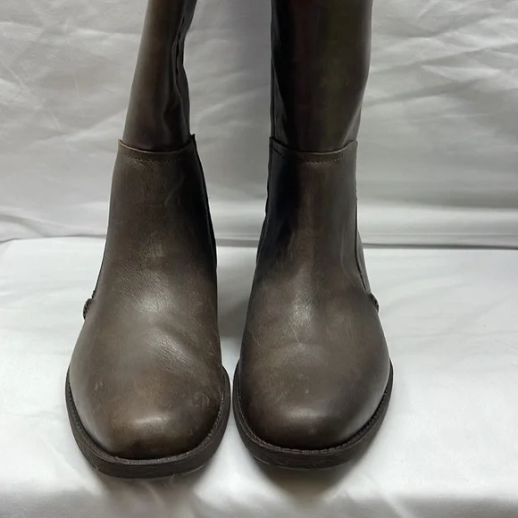 Brand new never worn Ugg Sorensen Waterproof Boots Brown 6.5 - Picture 5 of 14